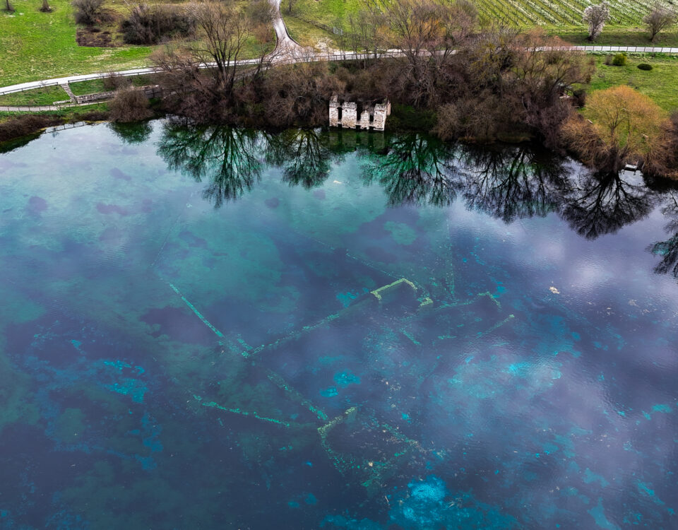 lago di capodacqua , Abruzzo
